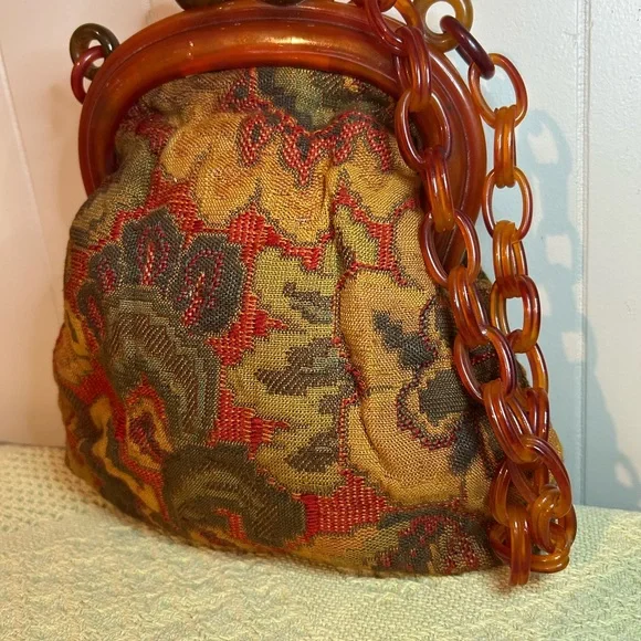 Vintage Coin Purse Carpet Bag Purse - Picture 3 of 12